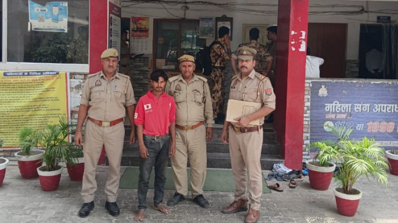 पुलिस की गिरफ्त में आया आरोपी।