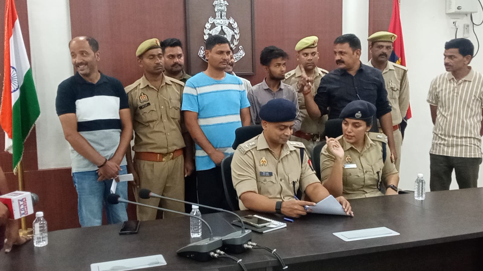पत्रकारिता की आड़ में बेंचते थे पिस्टल व मादक पदार्थ दो गिरफ्तार