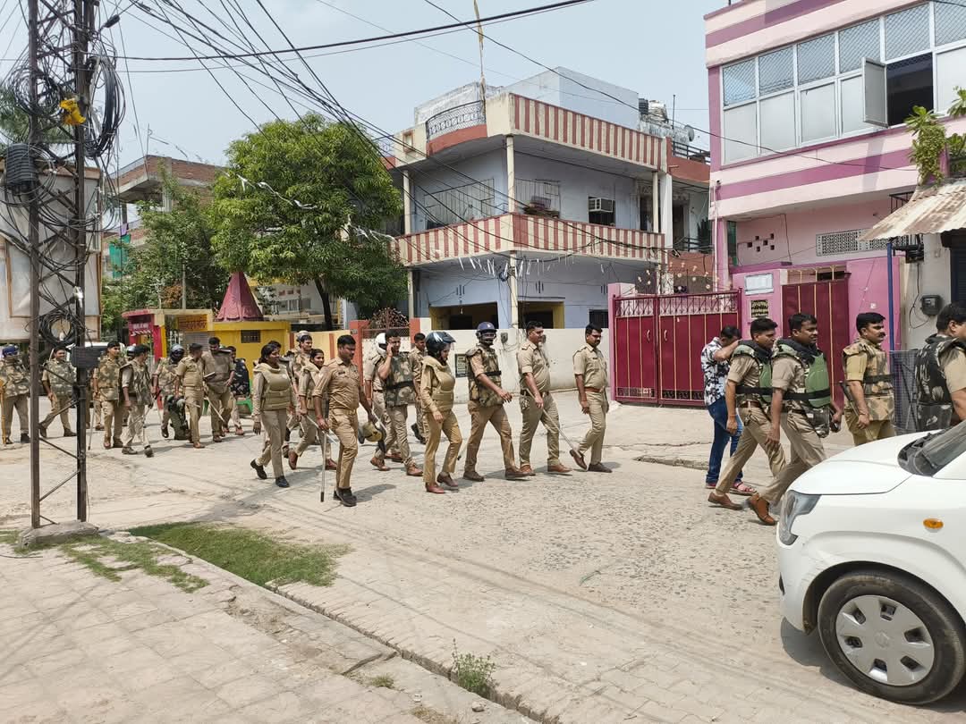 दीनू उपाध्याय के साथी नारायण सिंह भदौरिया व नीरज-धीरज के घर पुलिस का छापा