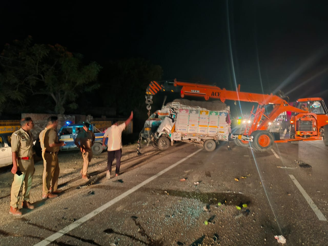 कानपुर सागर हाइवे पर हादसे बाधित हुआ यातायात
