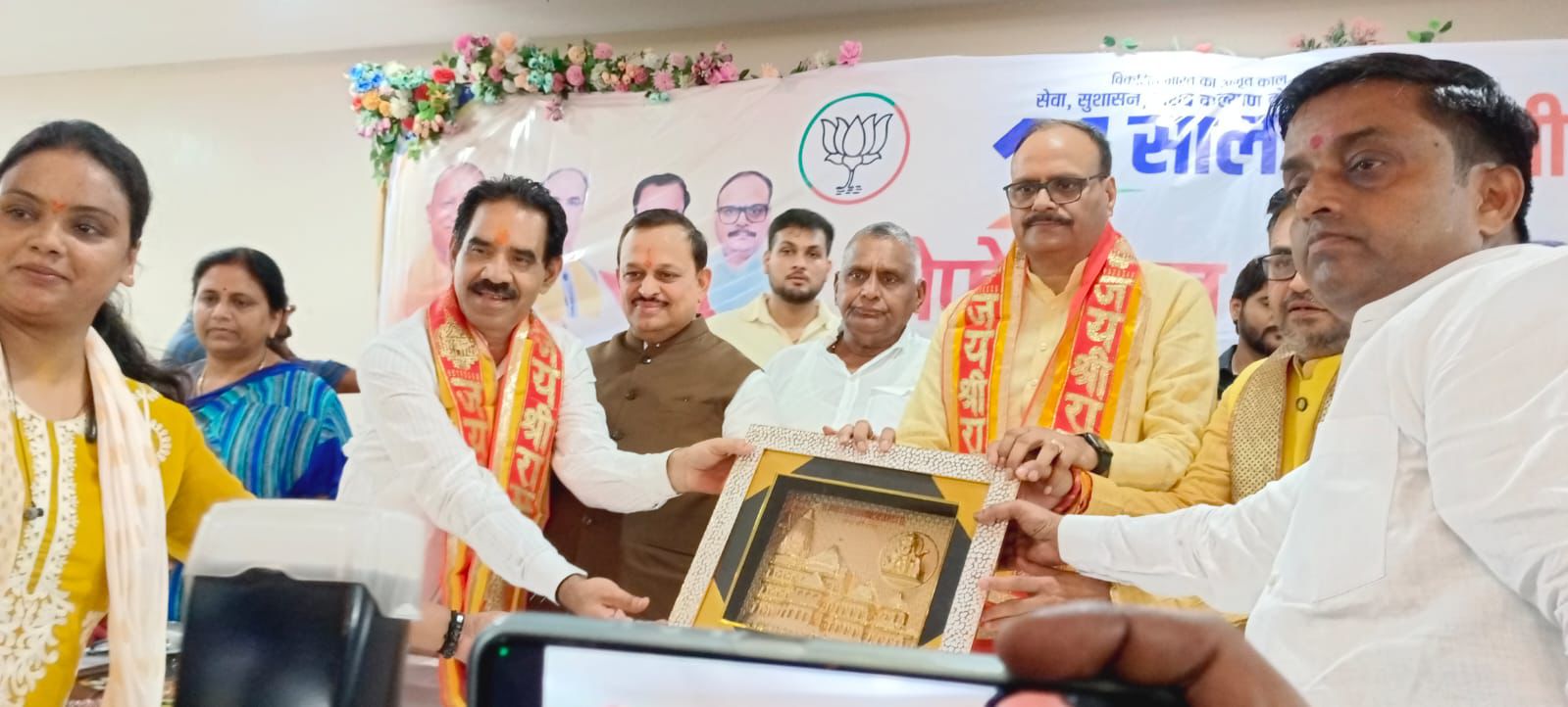 अखिलेश में सच्चाई है तो सामने बैठकर डिबेट करें मैं तैयारः बृजेश पाठक