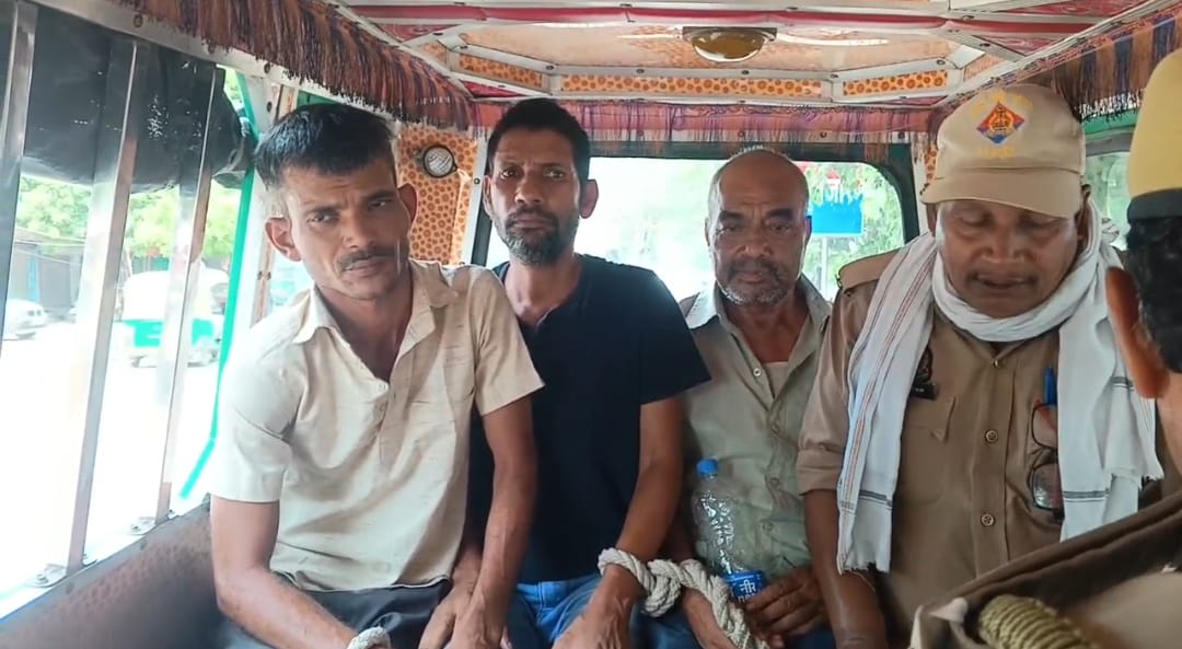 नेपाल से लाकर कानपुर में बेची जाती है चरस,तीन गिरफ्तार