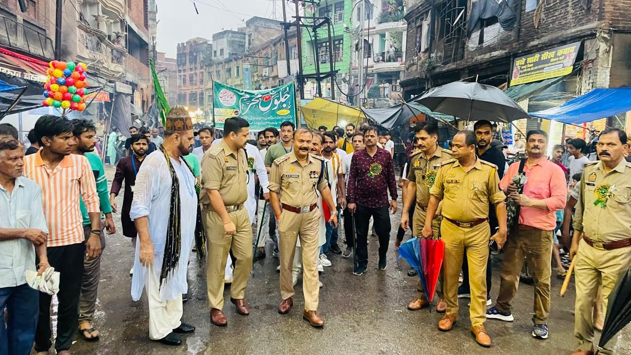 मोहर्रम जुलूस के शांतिपूर्ण आयोजन को दिए आवश्यक दिशा-निर्देश, निर्धारित रहे झंडे की ऊंचाई