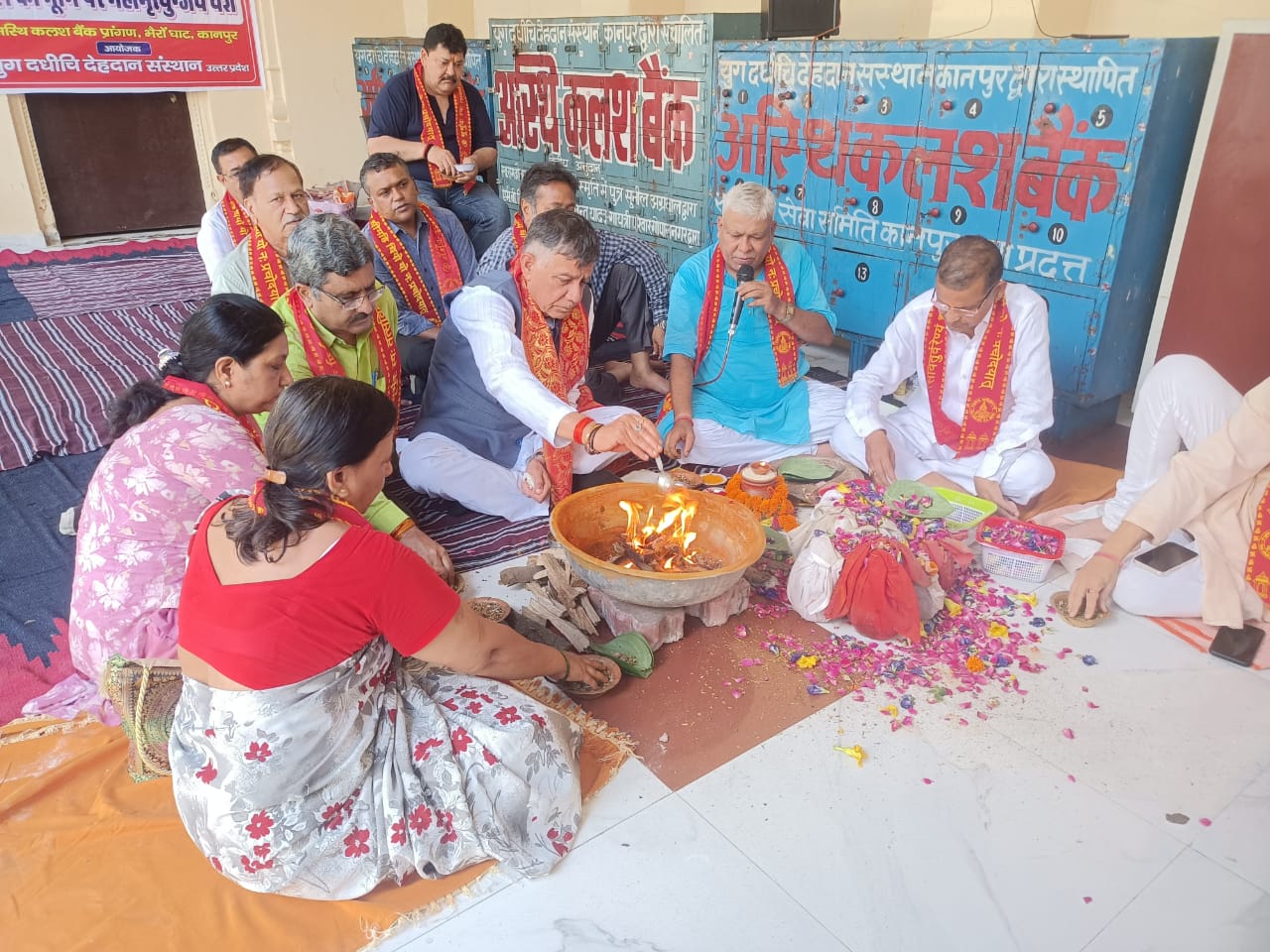 विधान सभा अध्यक्ष ने किया सात अज्ञात अस्थि कलशों का पूजन