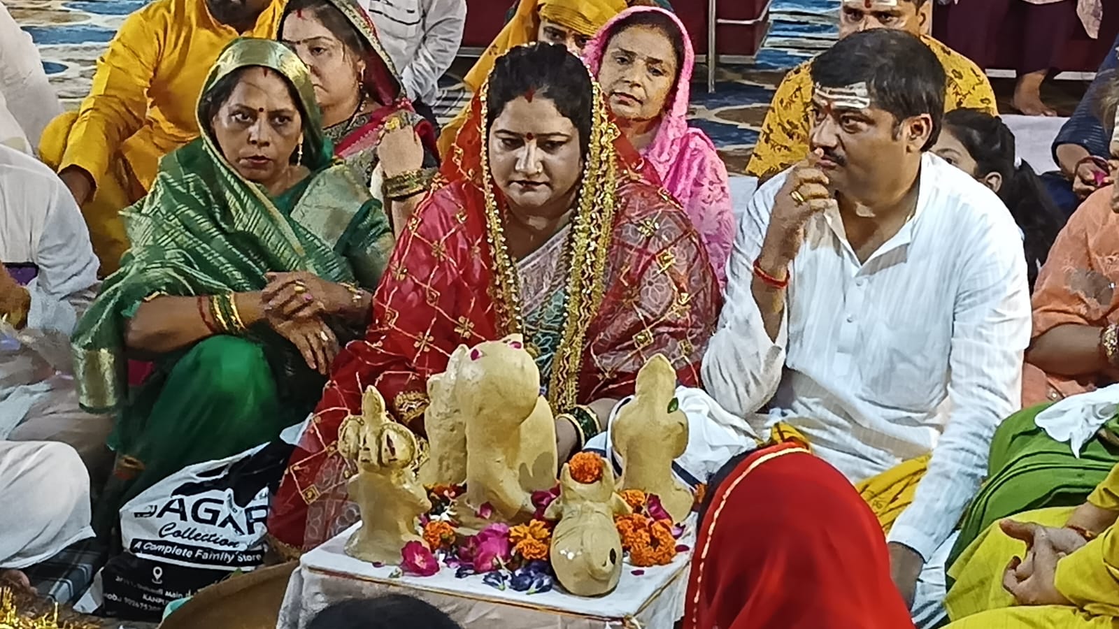 भक्ति में डूबा शहर जगह-जगह रुद्राभिषेक व भंडारा