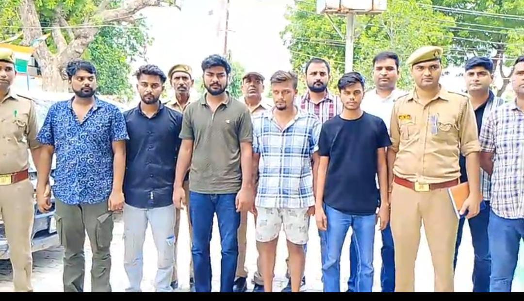 लिमिटेड कंपनी बनाकर किराए पर लेते थे चारपहिया वाहन फिर बेंच देते