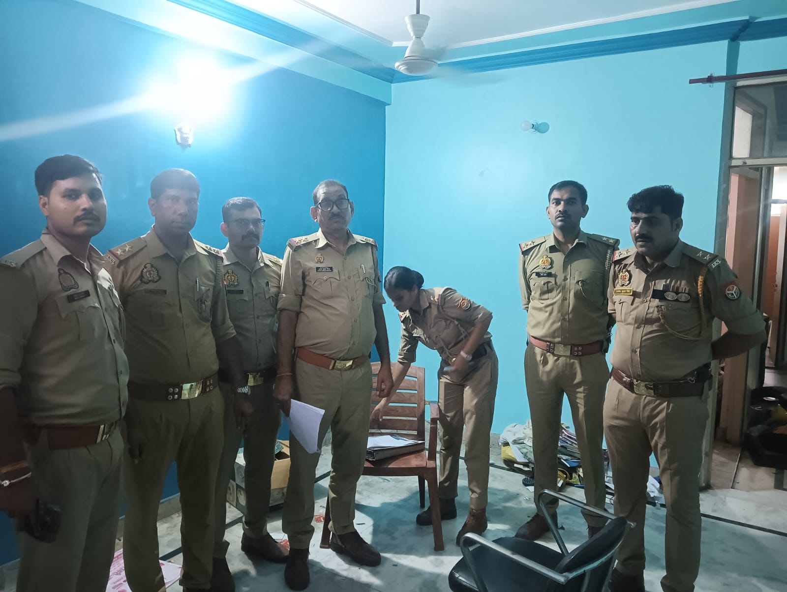 दीनू के साथ दीपक जादौन और रवि पाण्डेय के घर हुई कुर्की