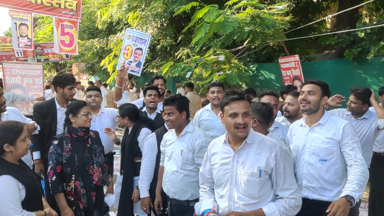 लायर्स चुनाव में 74 फीसद मतदान, आज मिलेगा नया अध्यक्ष-महामंत्री