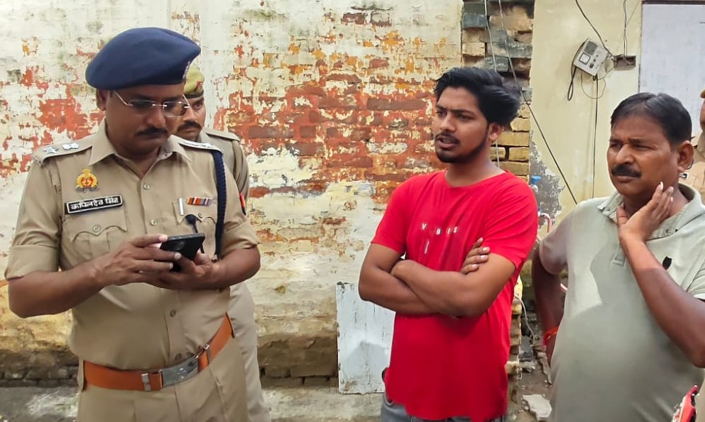कानपुर में थाने के भीतर युवक ने फांसी लगाकर जान दी