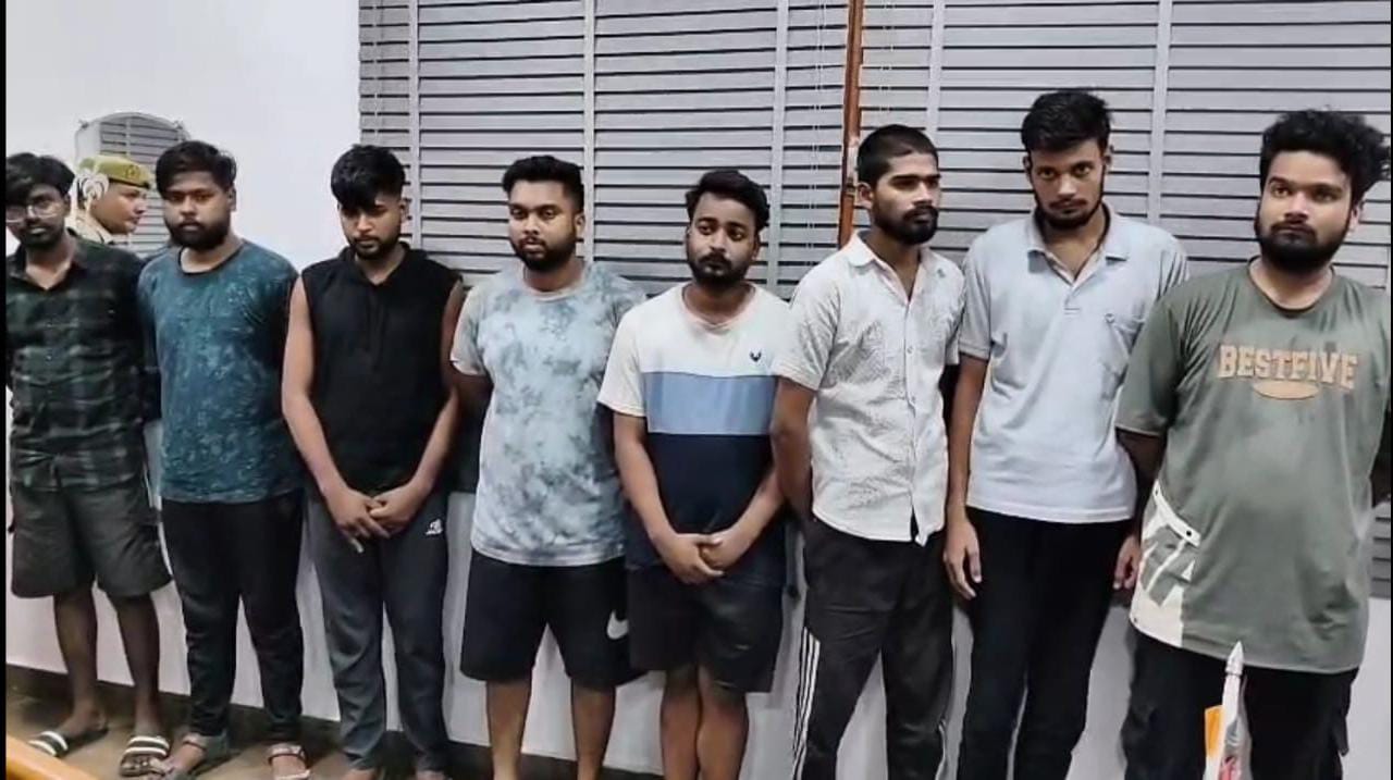 आन लाइन गेम के नाम पर करते थे ठगी, पुलिस ने दबोचा