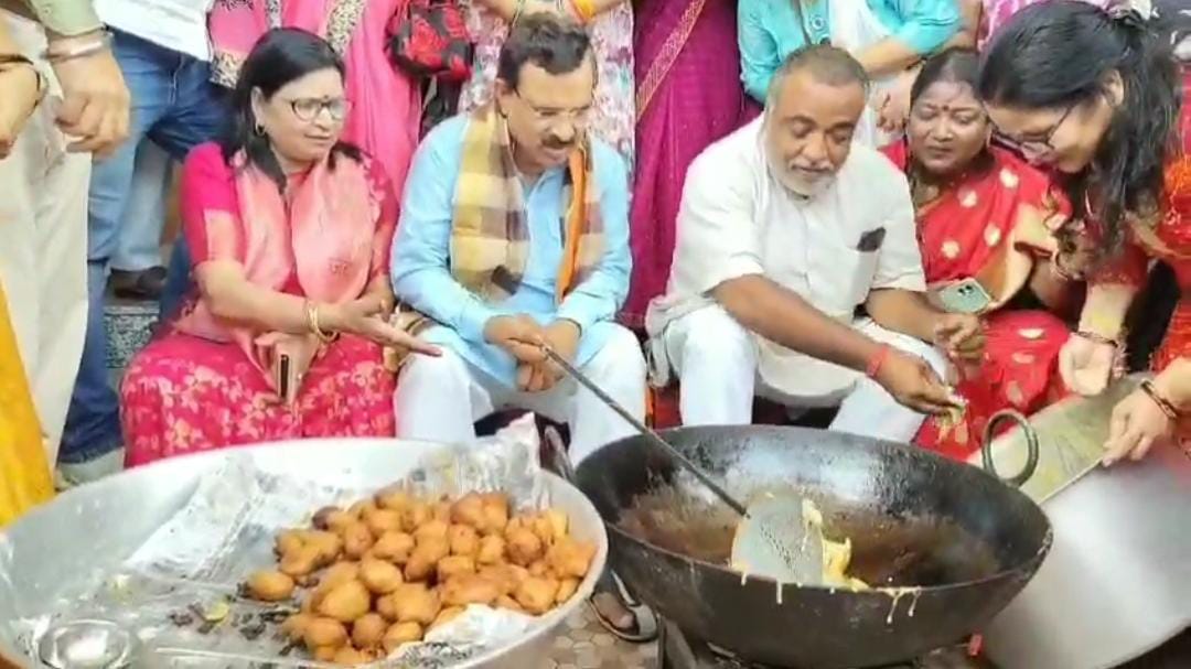 गुलगुले बनाकर मनाया नरेंद्र मोदी का जन्मदिन,सेवा पखवाड़ा शुरू