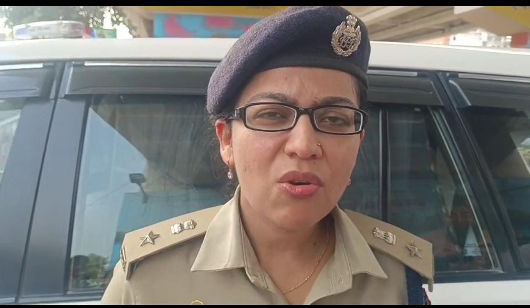 एक IPS ऐसी भीः नौ दिन का व्रत रख दी मिशन शक्ति को शक्ति