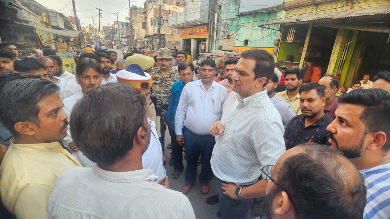 बाराद्वारी शॉपिंग कांप्लेक्स व कार पार्किंग बनेंगी नज़ीरः नगर आयुक्त
