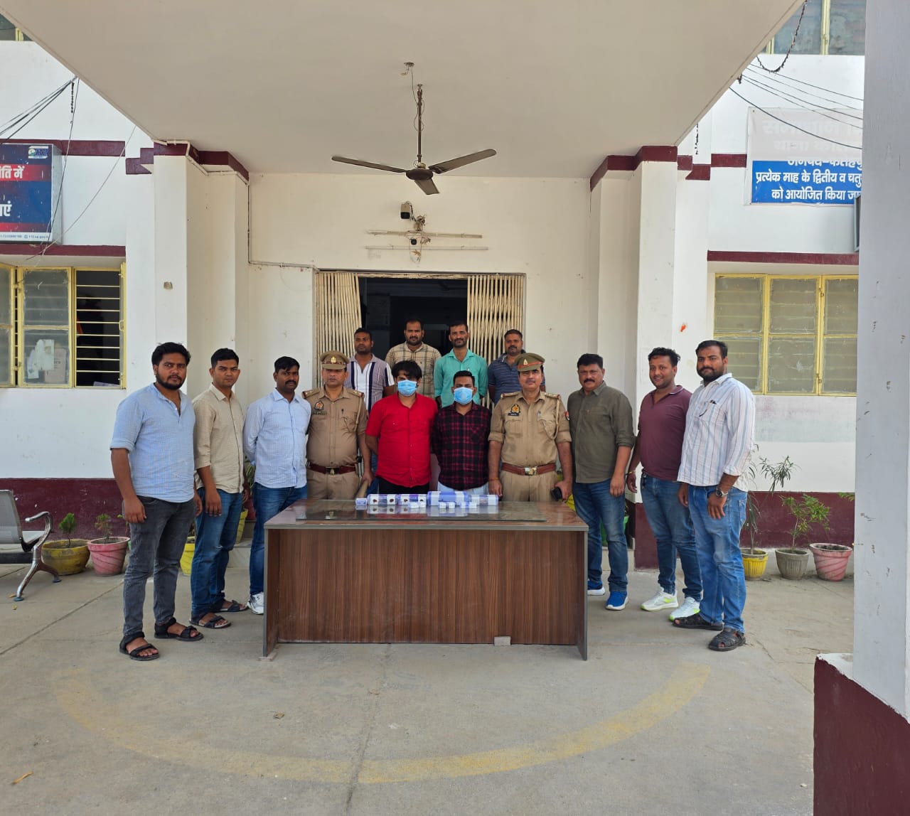 कानपुर के सपा नेता ने की थी वायु सैनिक के घर लूट