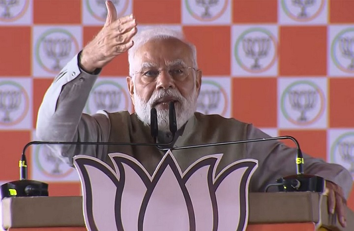 मोदी का कांग्रेस पर हमला, कहा- जो आस्था का सम्मान नहीं करते, वे विकास का अर्थ भी नहीं समझ सकते