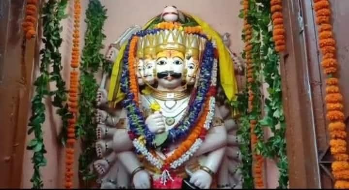 हर-हर महादेव के जयकारों के साथ दशासन का पूजन