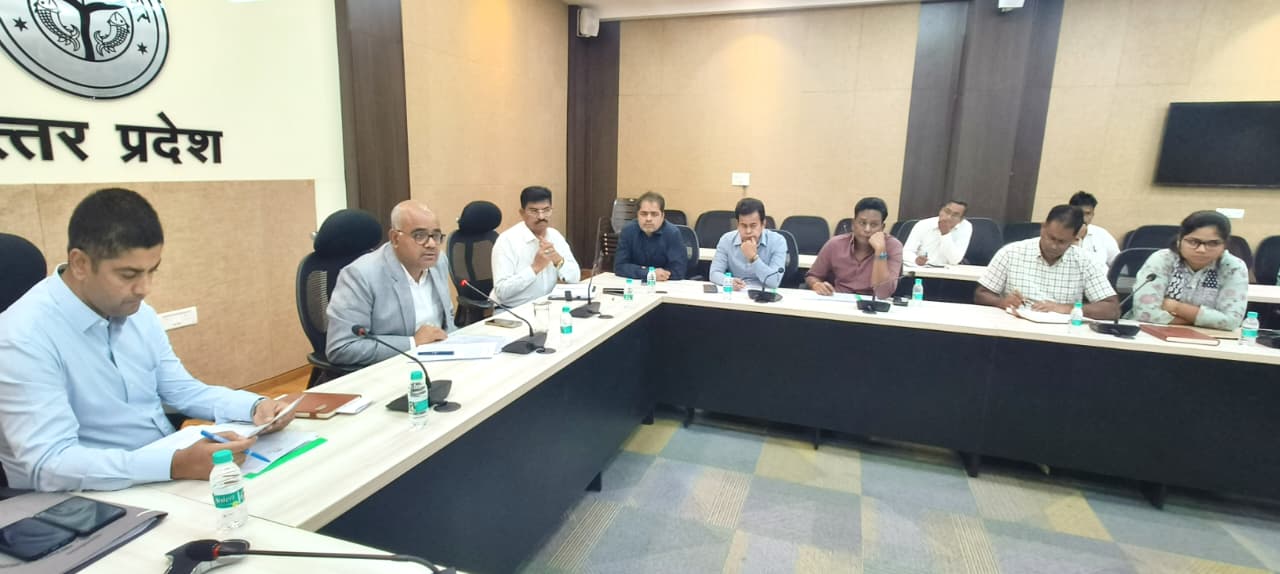 छठ पूजा की तैयारियों में लापरवाही बर्दाश्त नहींःडीएम