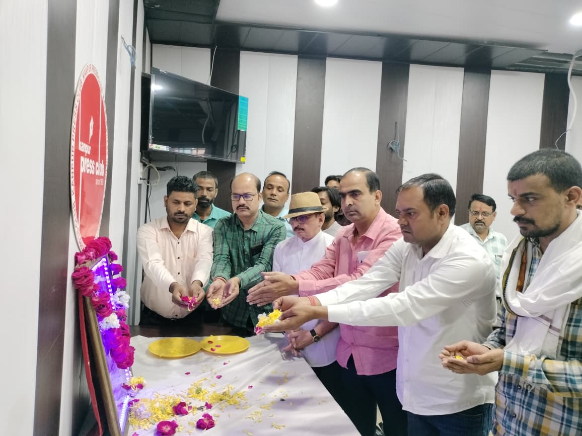 प्रलोभन में न फंसे और निडर होकर करें पत्रकारिताः शैलेश अवस्थी