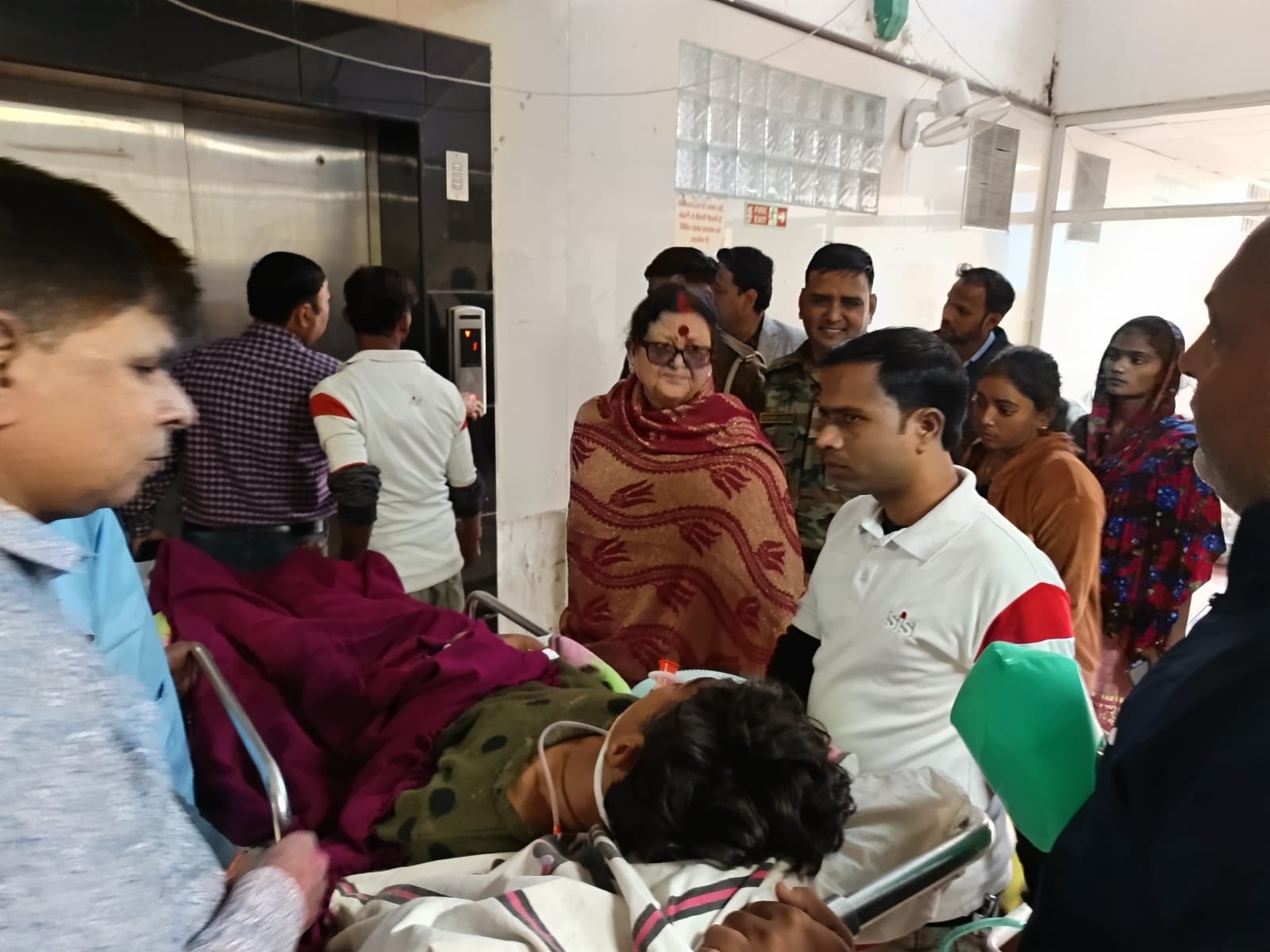 अभिभावक बन अम्मा ने दूर की महिला की पीड़ा