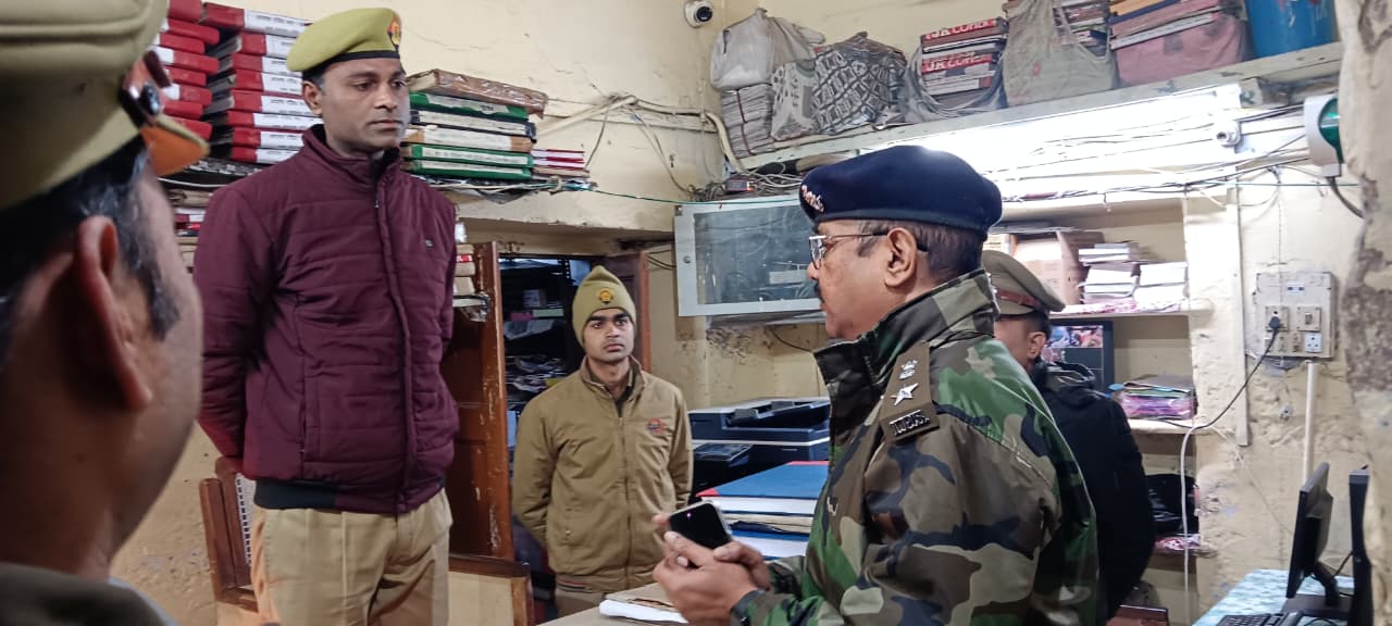 Commissionerate: चार्ज लेते ही सड़क पर निकले DCP,सतर्क हुए पुलिस कर्मी