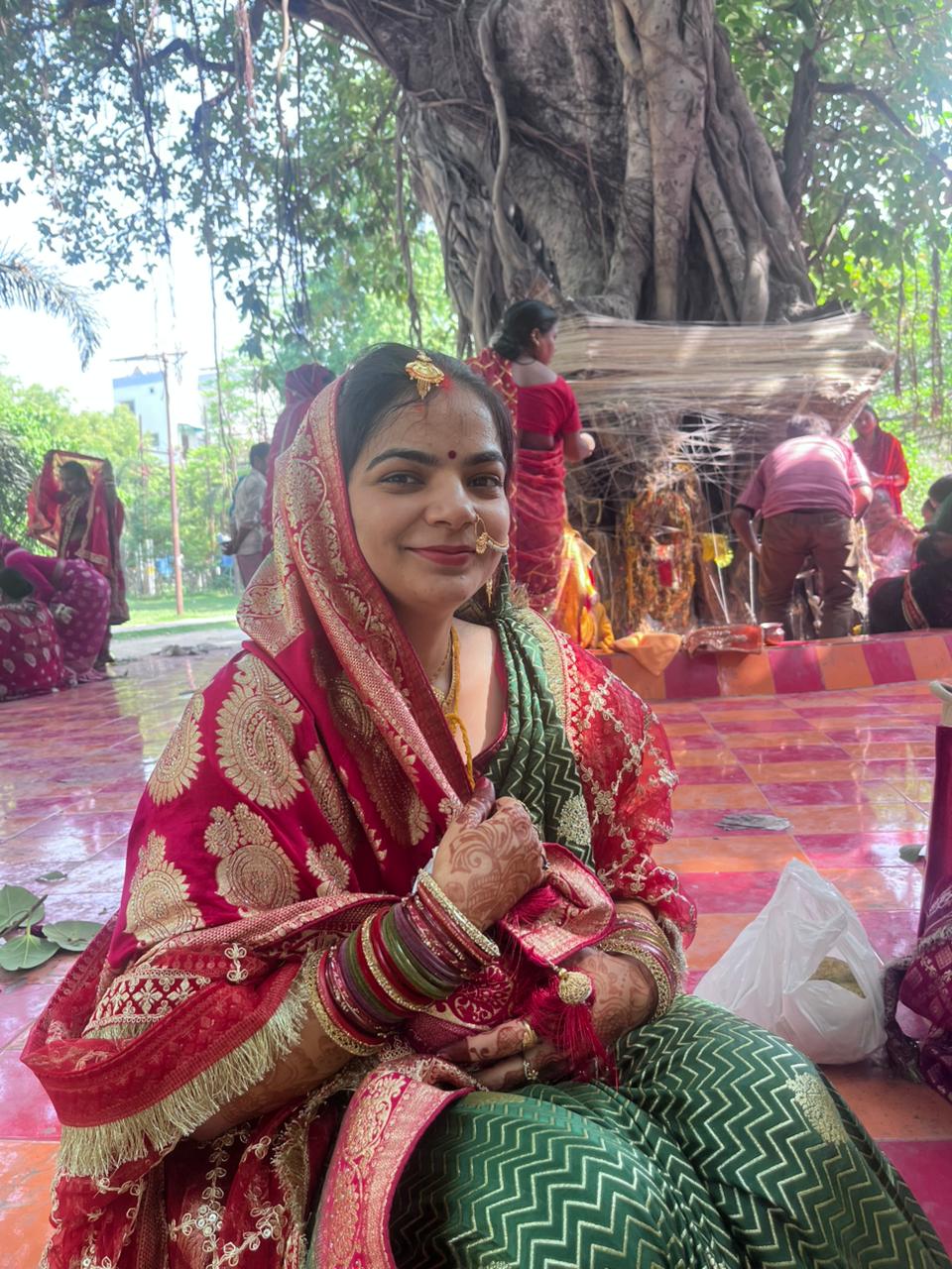 मांगी पति की लंबी उम्र, इसलिये की जाती है बरगद की पूजा